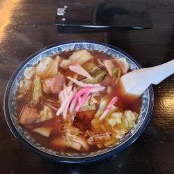 スープ入り焼そば　800円