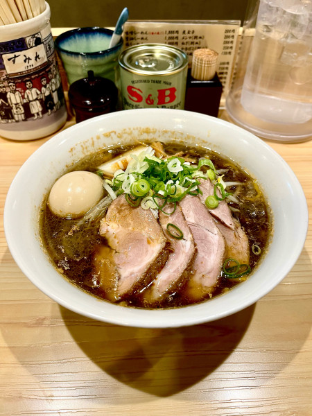 「チャーシュー醤油ラーメン【TP】味玉」@三ん寅の写真