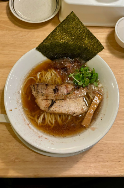 「醤油らーめん（900）」@弓月の写真