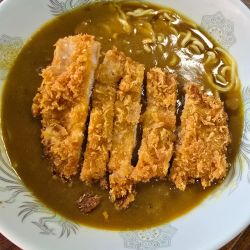 カツカレーラーメン　750円