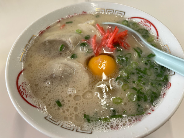 「ラーメン生卵」@丸幸ラーメンセンター 基山店の写真