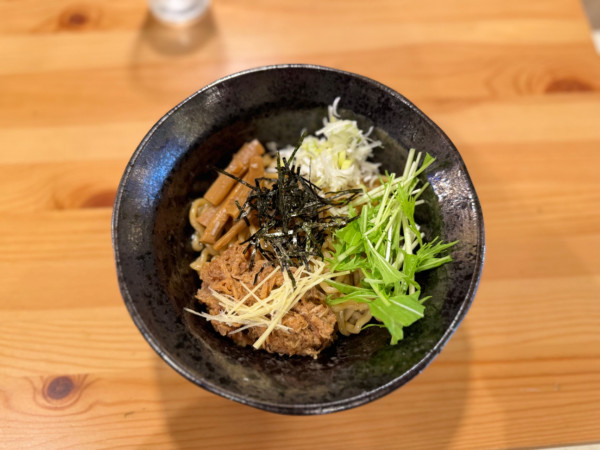 「油そばほぐし焼豚増し(70g)オープン記念価格500円」@油そば専門店 承之介の写真