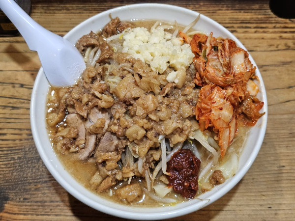 「【限定】味噌ラーメン＋キムチ　ニンニクアブラ　1300円」@夢を語れ青森の写真