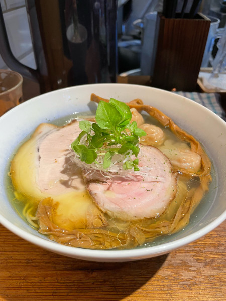 「塩ワンタン」@ラーメン屋 トイ・ボックスの写真
