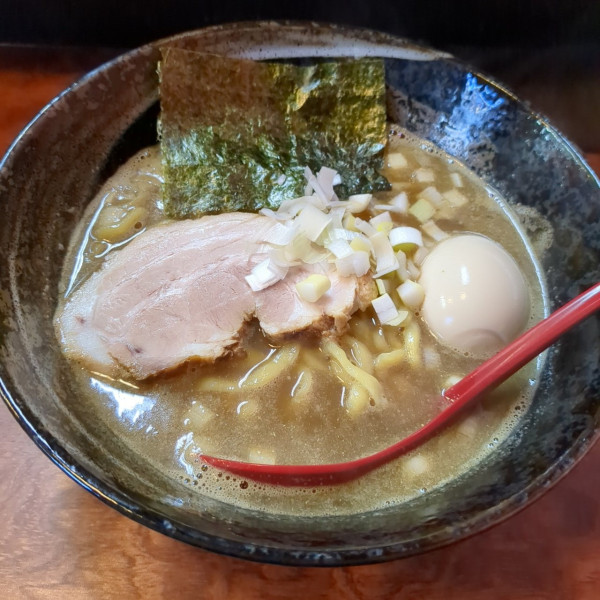 「煮干しらーめん」@煮干しらーめん 渡辺商店の写真