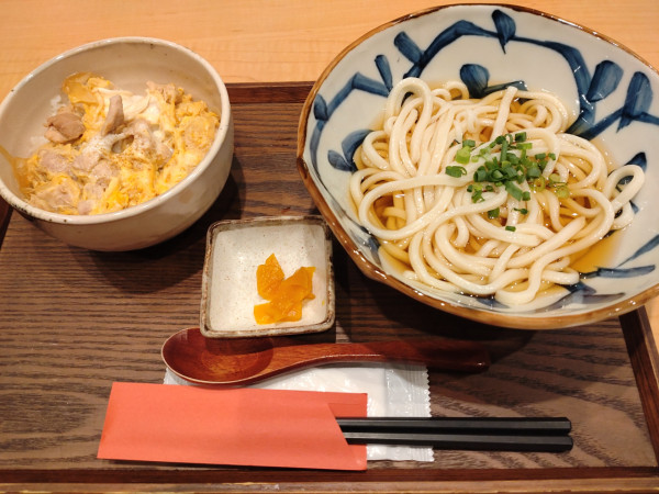 「おてごろ合わせ膳　１０００円　※」@京うどんとおばんざい GOJOの写真