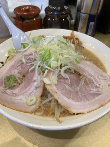 「しょうゆラーメン大盛」@超ごってり麺 ごっつ 秋葉原店の写真