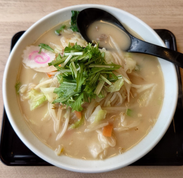 「濃厚タンメン(800円)」@埼玉タンメン山田太郎  大和田店の写真