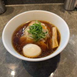 チャーシュー味玉醤油ラーメン