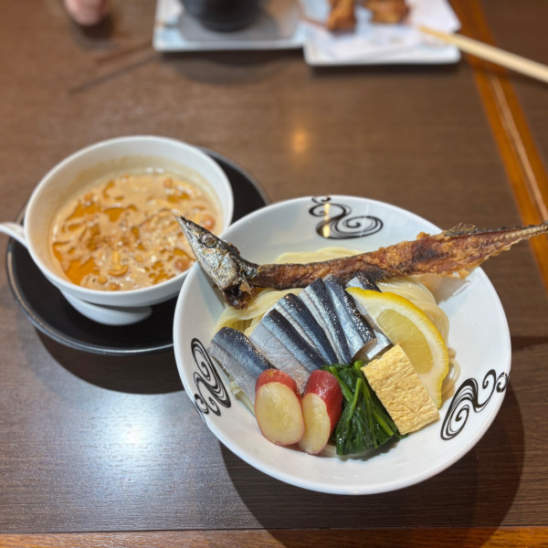 「酢〆サンマのつけ麺2024~柑橘胡麻だれ~」@麺創 なな家の写真