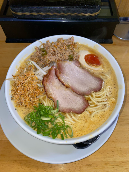 「濃厚!えび味噌ラーメン大盛シビ辛ミンチ¥1,190円(限定)」@麺屋 白神の写真