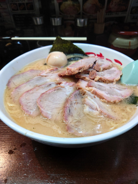 「チャーシュー麺大盛りチャーシューダブル」@さつまっこ 平和島店の写真