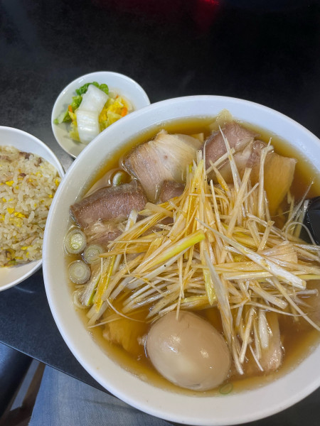 「チャーシューメン味玉ねぎ　ミニ炒飯」@喜多方ラーメン 来夢 郡山横塚店の写真