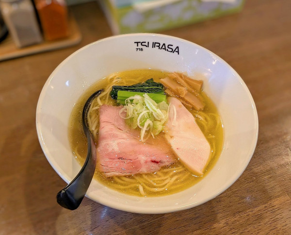 「鶏中華」@ラーメン翼の写真