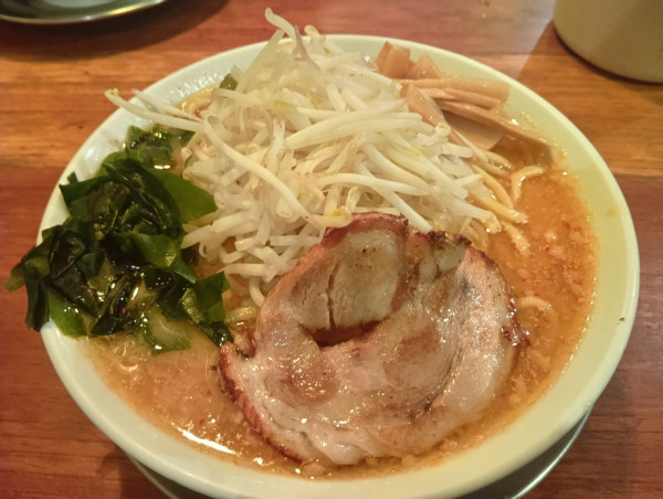 「味噌らーめん（大）」@大衆らーめん酒場 桔梗の写真