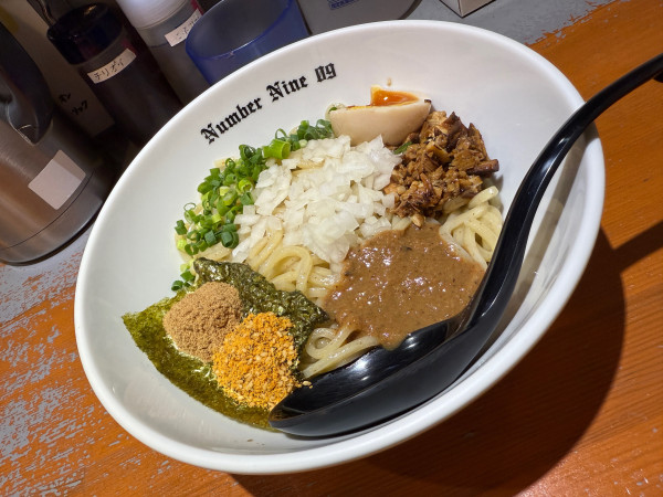 「まぜそば」@麺Dining Number Nine 09の写真