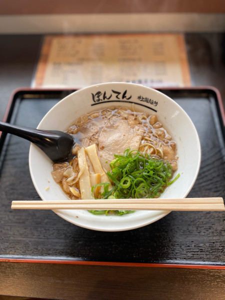 「尾道ラーメン大盛背脂多め」@ぼんてん 井上製麺所の写真