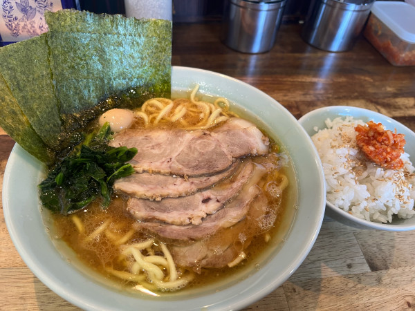 「チャーシューメン 並　小ライス ¥1,100」@壱六家 大和店の写真
