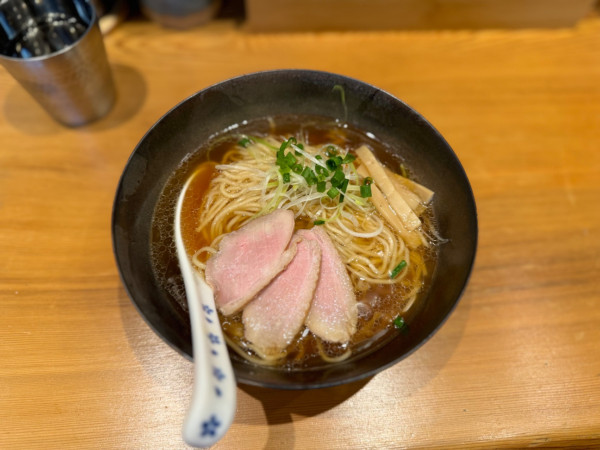 「鴨出汁中華そば(醤油) 980円」@鴨出汁中華そば かわなの写真