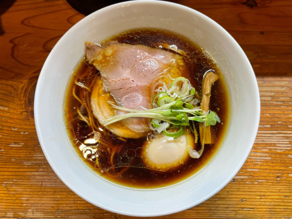 「味玉中華そば 並 (¥1,000)」@麺や 新倉の写真