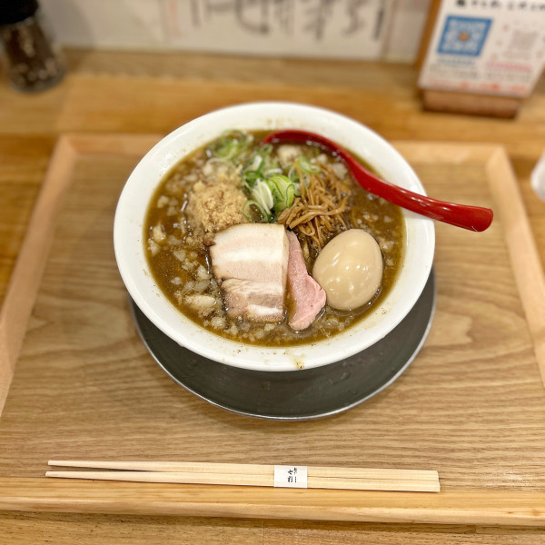 「【限定】背油生姜ラーメン」@麺や 七彩 八丁堀店の写真