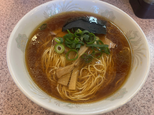 「大盛醤油ラーメン　1040円」@ラー麺専門店 こしがやの写真