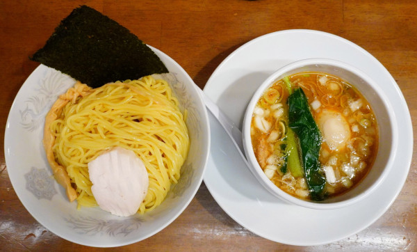 「濃厚鶏醤油つけ麺＋味玉＋瓶ビール」@らーめん曳舟の写真
