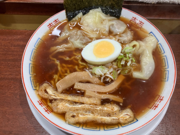 「朝ラーワンタン麺」@大井町立食い中華蕎麦 いりこ屋の写真