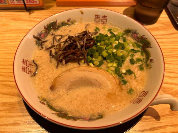 「だるまラーメン」@濃厚豚骨ラーメン だるま一家 府中分店の写真