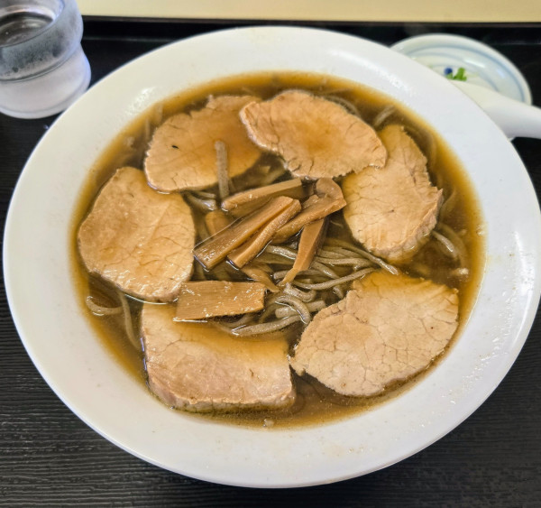 「そばラーメン900円 チャーシュー200円」@めん処 蔵屋の写真