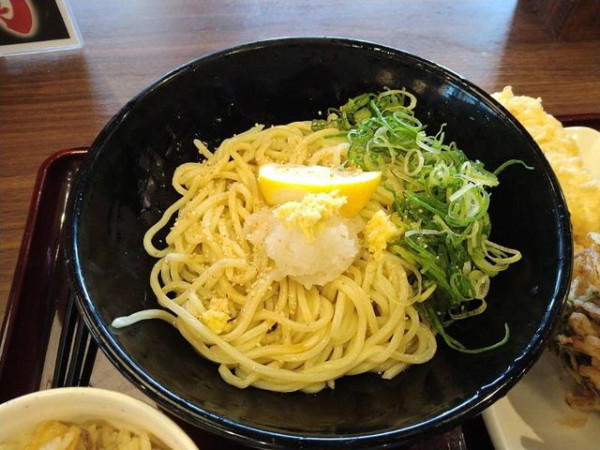 「おろし黄そば」@うどん食堂 太鼓亭 京都向日店の写真