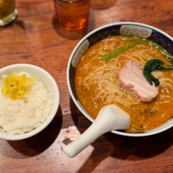 だんだんめん(担々麺)900円＋無料ライス