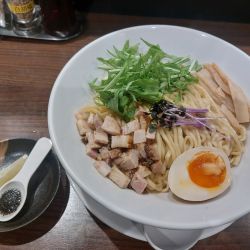 トリュフ薫るまぜそば(期間限定)