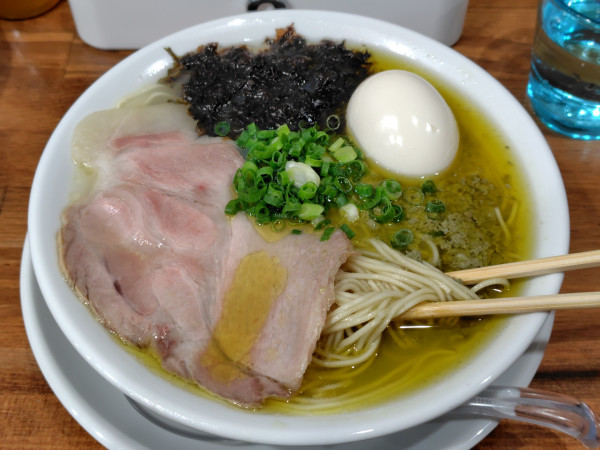 「牡蠣塩ラーメン·味玉·しらす丼」@無冠 阿佐ヶ谷の写真
