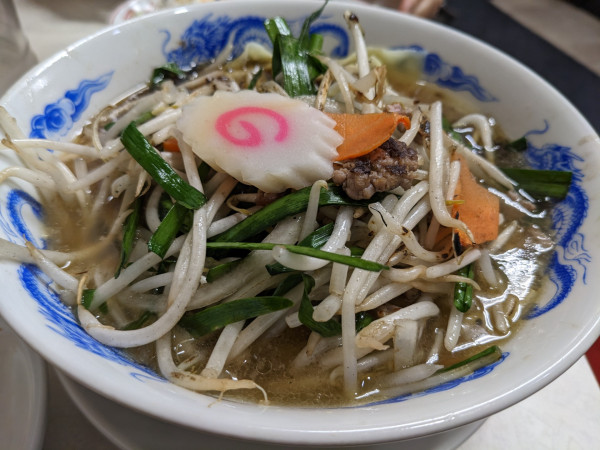 「ワンタンもやしそば」@新御茶ノ水 萬龍の写真