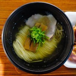 関西風しおそば＋おつまみチャーシュー