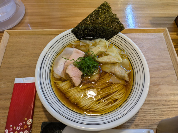 「ワンタン中華そば」@麺道 千鶏の写真