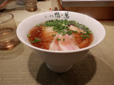 「鴨らーめん」@らーめん 鴨to葱 イイトルミネ新宿店の写真