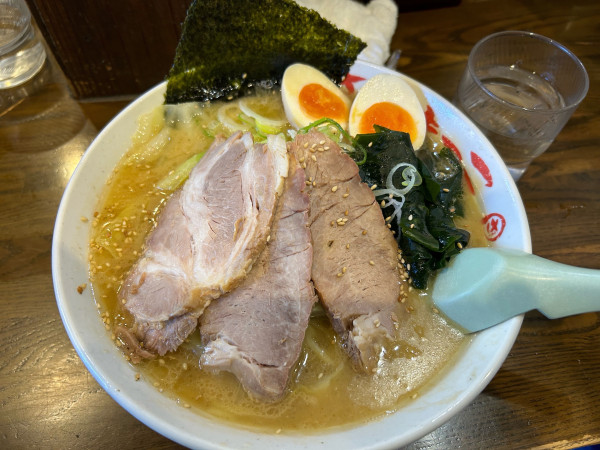 「さつまっこラーメン中盛　1300円」@さつまっこ MEGAドンキホーテ大森山王店の写真