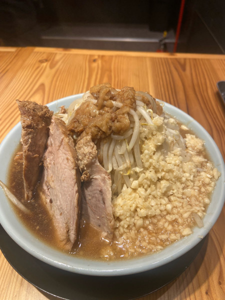「ラーメン300g 豚一枚追加」@俺の生きる道 関内地下街マリナード店の写真