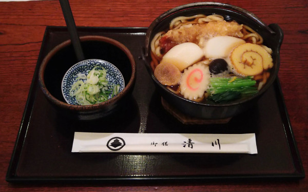 「鍋焼きうどん」@清川の写真