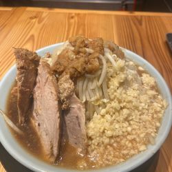 ラーメン300g 豚一枚追加