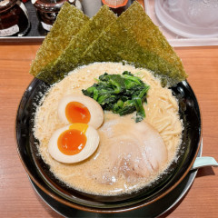 横浜家系ラーメン 壱角家 京急鶴見店の画像