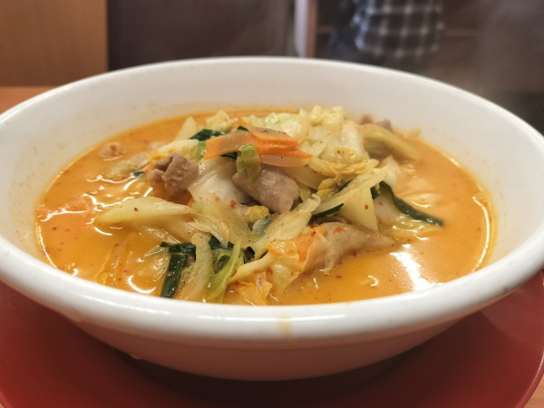 「モツ野菜ラーメン」@日高屋 南千住店の写真