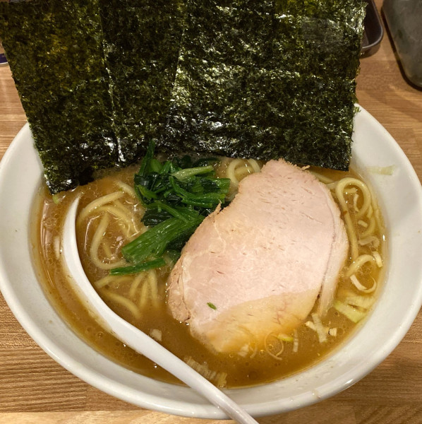 「ラーメン 850円」@家系らーめん やなぎやの写真