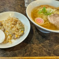 しおらーめん630円＋チャーハンセット320円