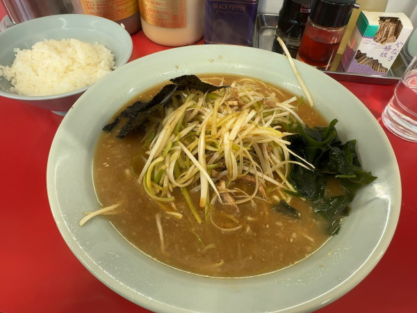 「味噌ネギラーメン+半ライス」@ラーメンショップ 二宮店の写真