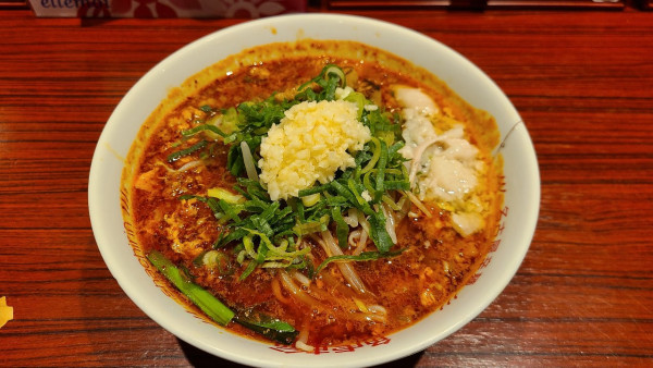 「旨辛にんにくラーメン」@名古屋辛麺 鯱輪の写真