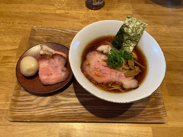 「地鶏中華そば特製(醤油)(1500円)」@中華蕎麦 みうらの写真