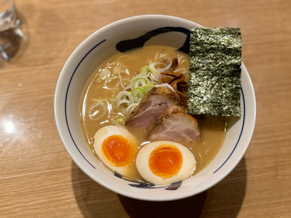 「濃厚味玉らーめん 1180円」@つじ田 恵比寿店の写真